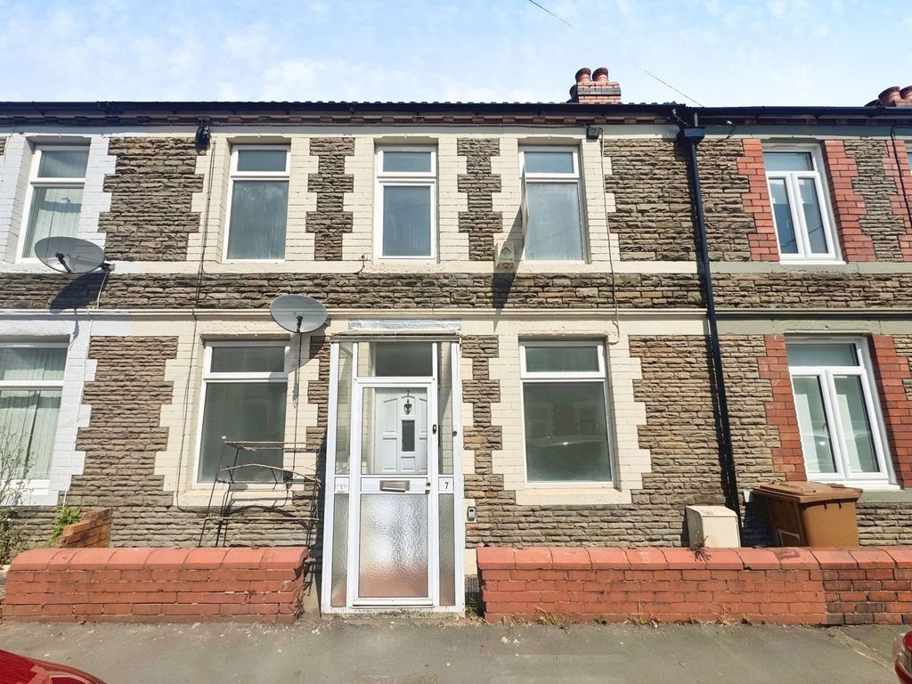 Property photo 1 of 12