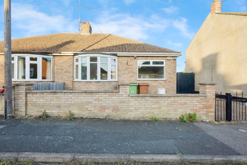 Property photo 2 of 17