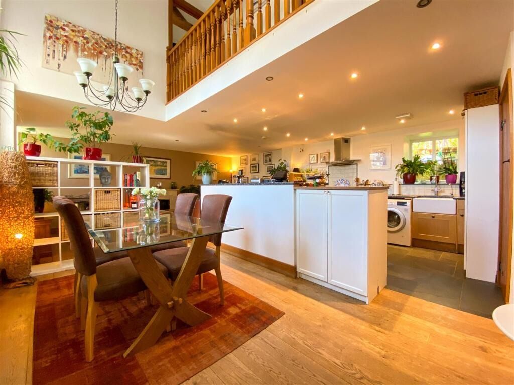 Property photo 3 of 24 4855822