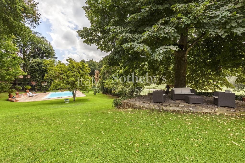 Property photo 3 of 26