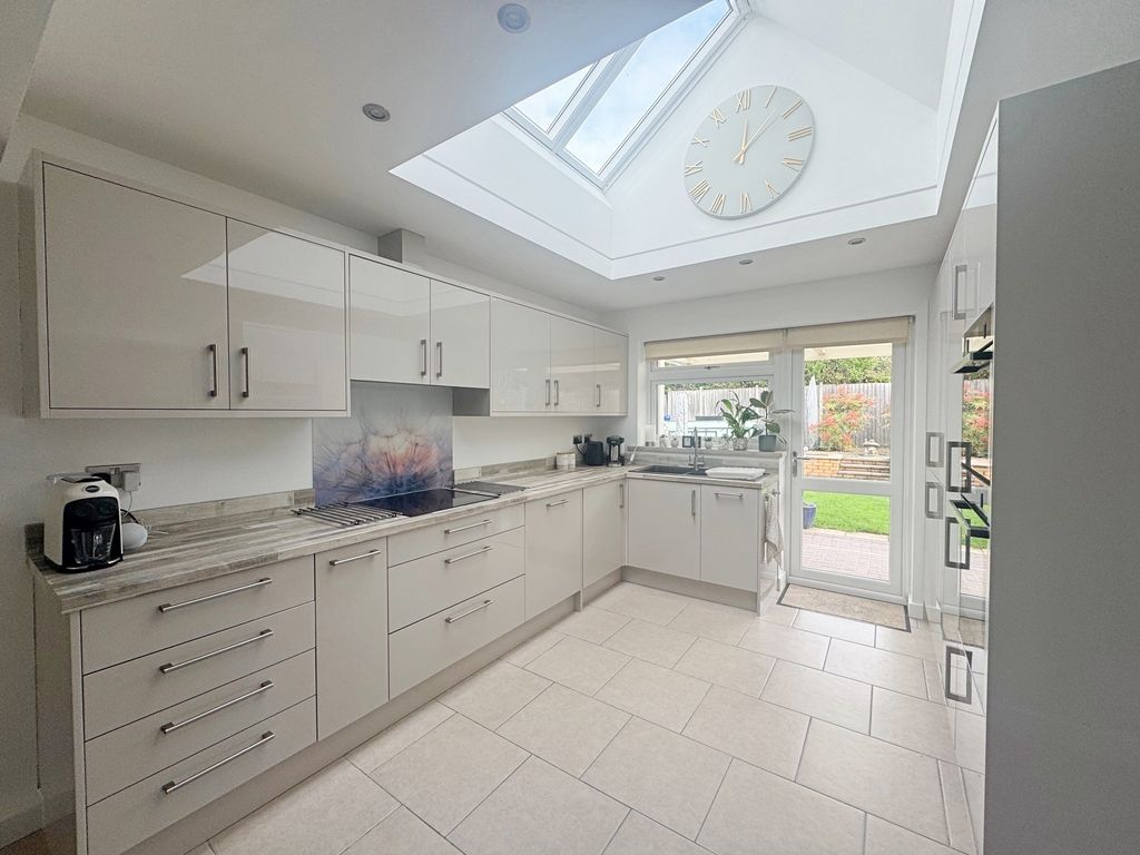 Property photo 2 of 13 3