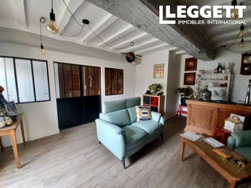 Property photo 2 of 10