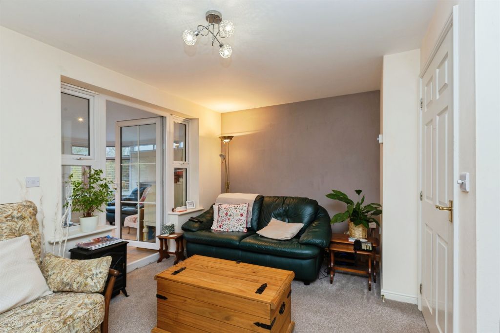 Property photo 2 of 18