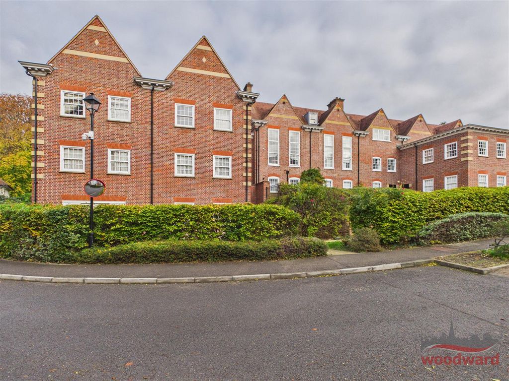 Property photo 1 of 14 Cam05267G0-Pr0277-Still014.Jpg
