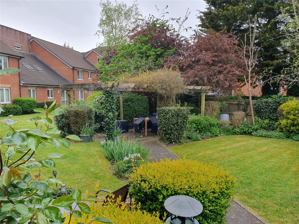 Property photo 3 of 18 Picture No. 21