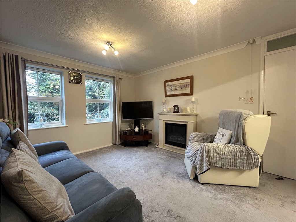 Property photo 2 of 12 Picture No. 02