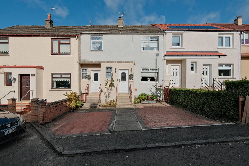 Property photo 1 of 37 001-23 West Thornlie Street, Wishaw ML2 7Ar.Jpg