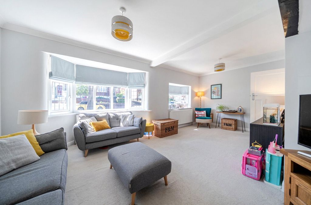 Property photo 2 of 20 Picture No. 17