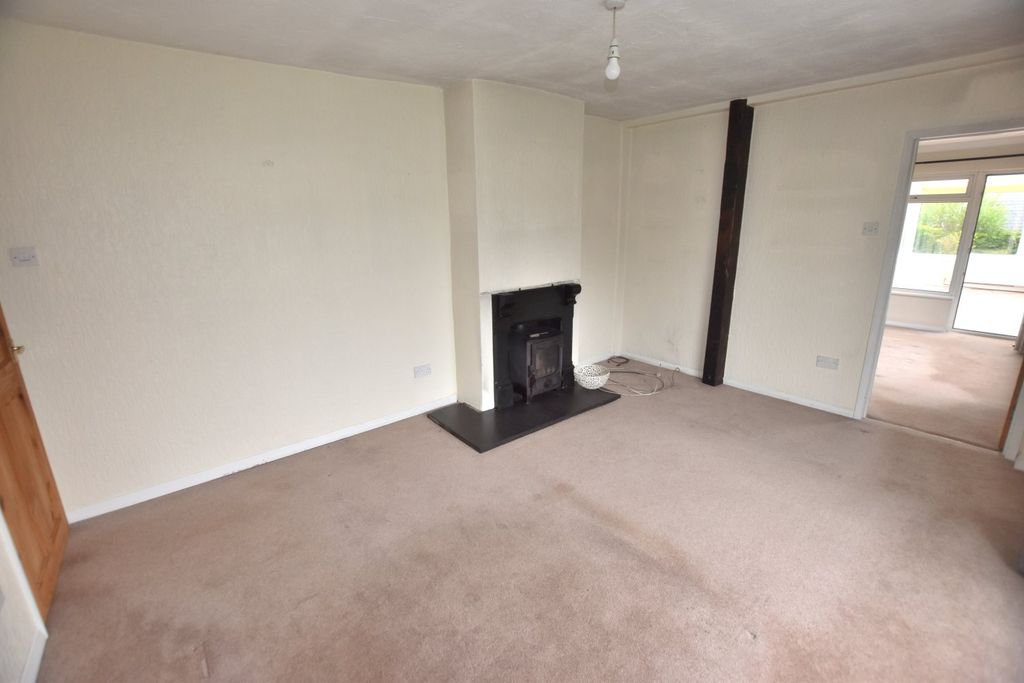 Property photo 2 of 21