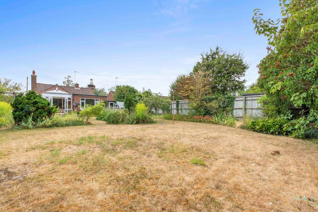 Property photo 2 of 13