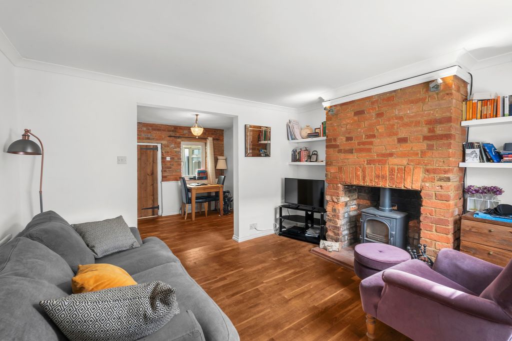 Property photo 2 of 16