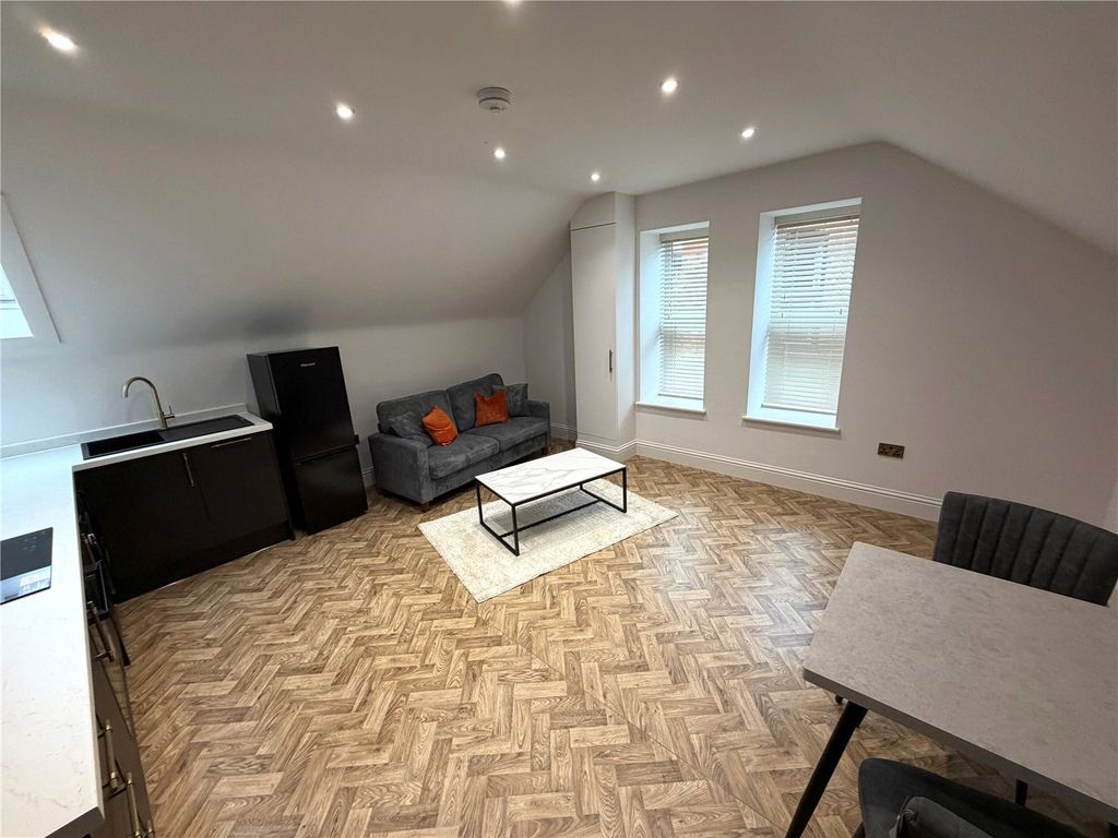 Property photo 2 of 6 Picture No. 05