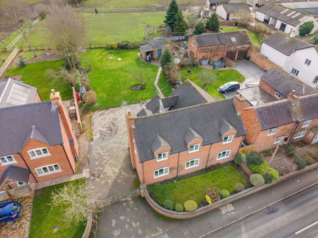 Property photo 2 of 47