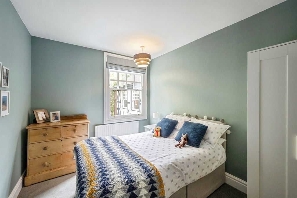 Additional image 8 of 5 bed semi-detached house for saleSt. Marys Road, Tickhill, Doncaster DN11