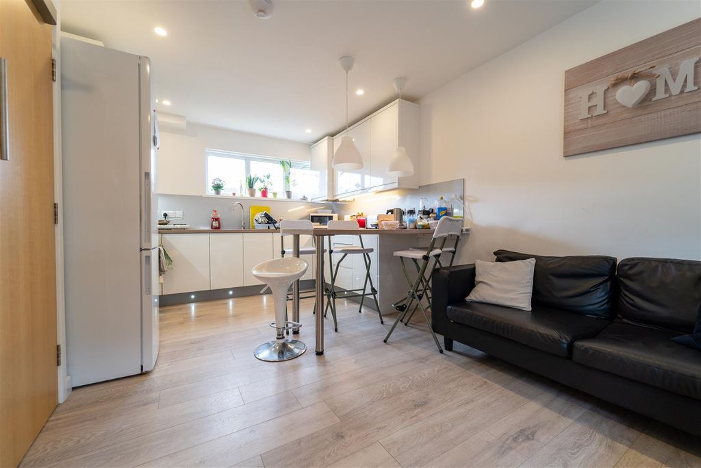 Property photo 2 of 19 Fas06922.Jpg