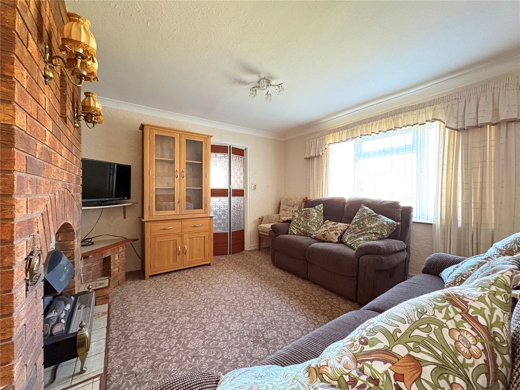 Property photo 3 of 28 Picture No. 07