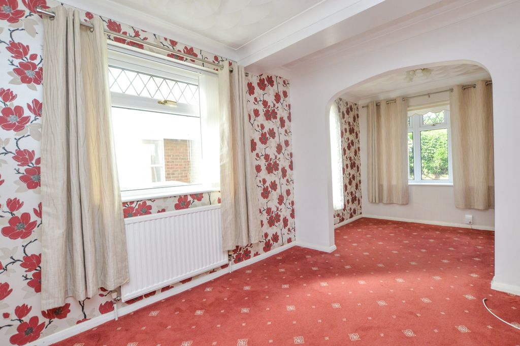 Property photo 2 of 12 5-Dsc_1024
