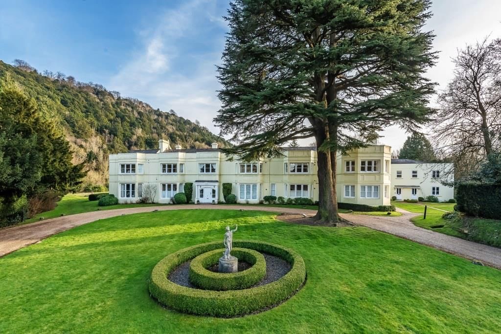 Property photo 1 of 15 8-Burford-Lodge-16.Jpg