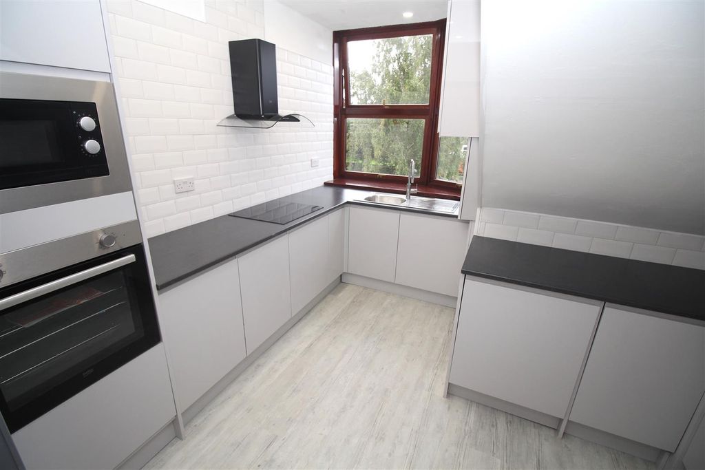 Property photo 3 of 25 Img_5162.Jpg