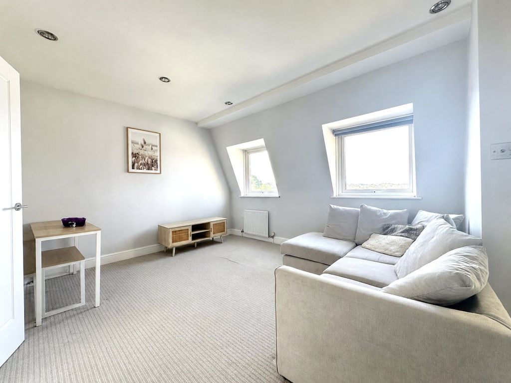 Property photo 1 of 12 Picture No. 19