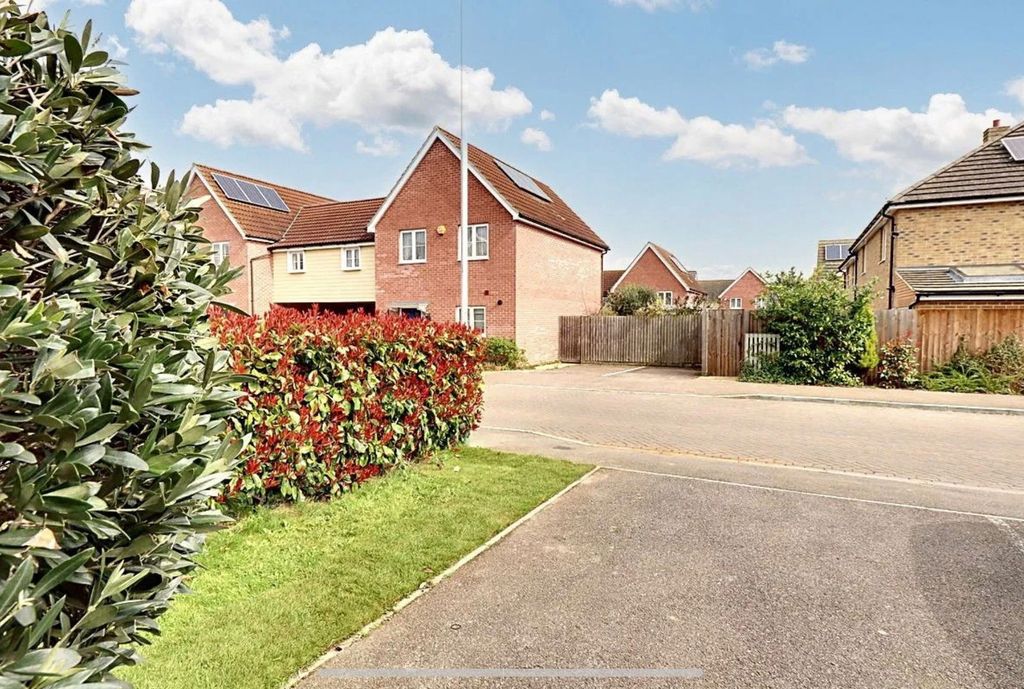 Property photo 2 of 22