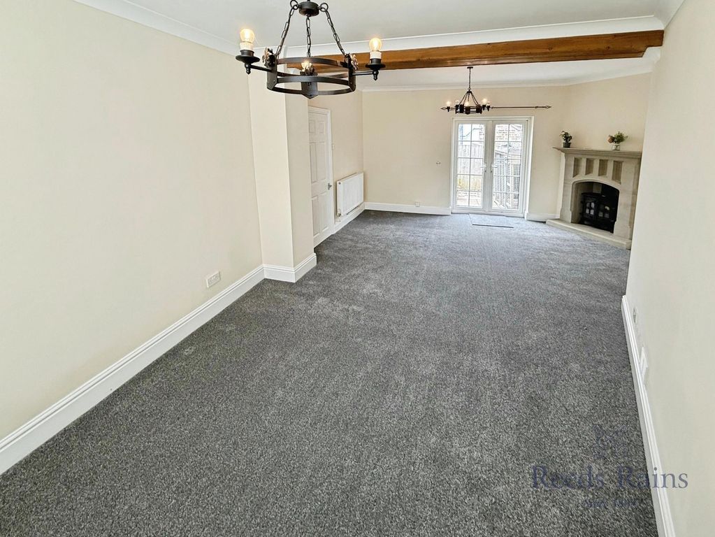 Property photo 3 of 28 Picture No. 71