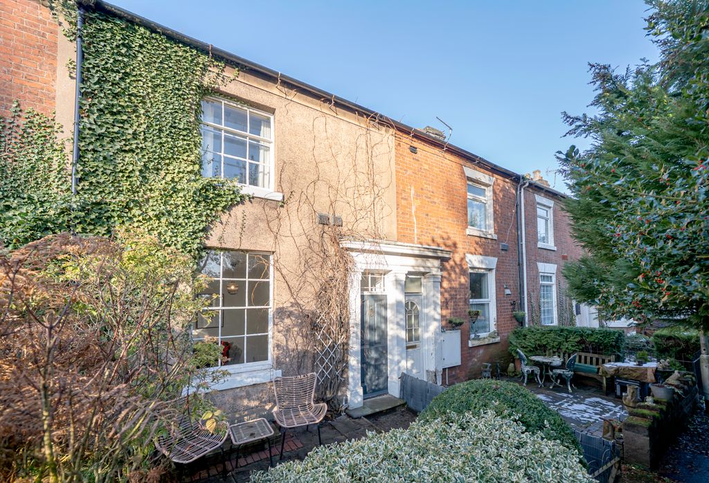 Property photo 1 of 15 13 Chappel Terrace00018