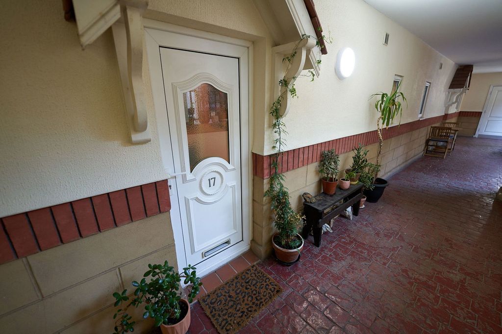 Property photo 3 of 29