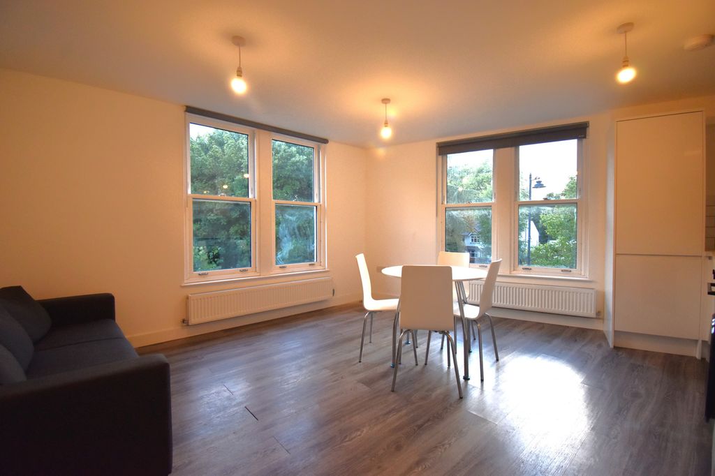 Property photo 3 of 4
