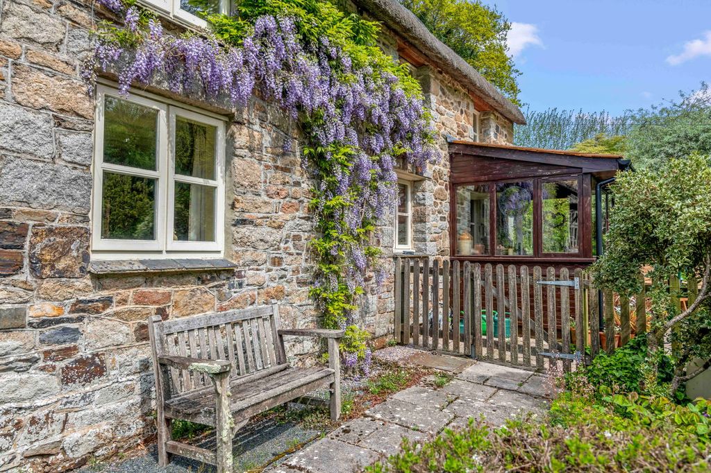 Property photo 3 of 19