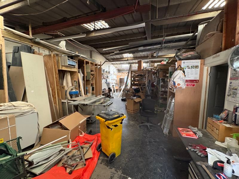 Property photo 3 of 8 Photo 2