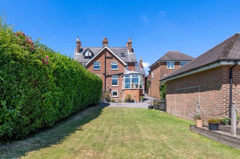 Property photo 1 of 29 Photo 23