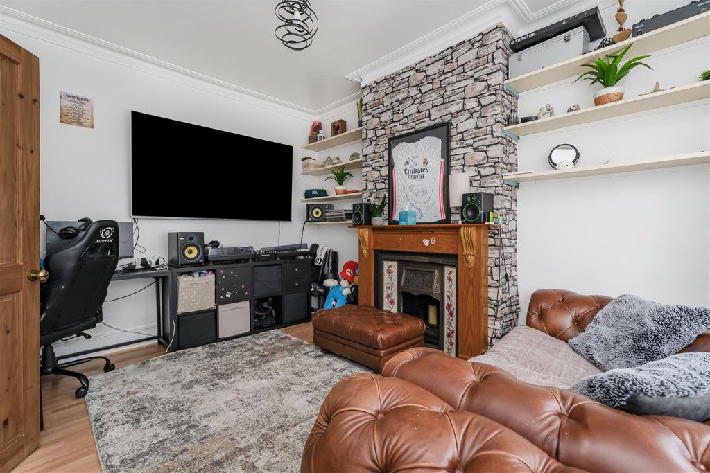 Property photo 2 of 26 2