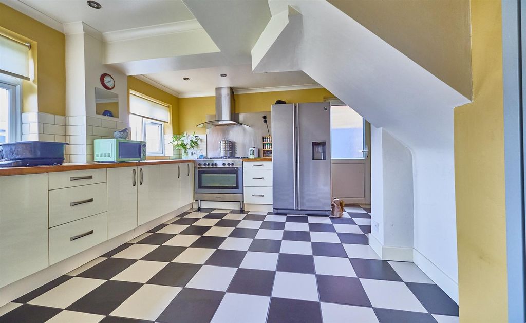 Property photo 2 of 15 Marigold Drive.Jpg