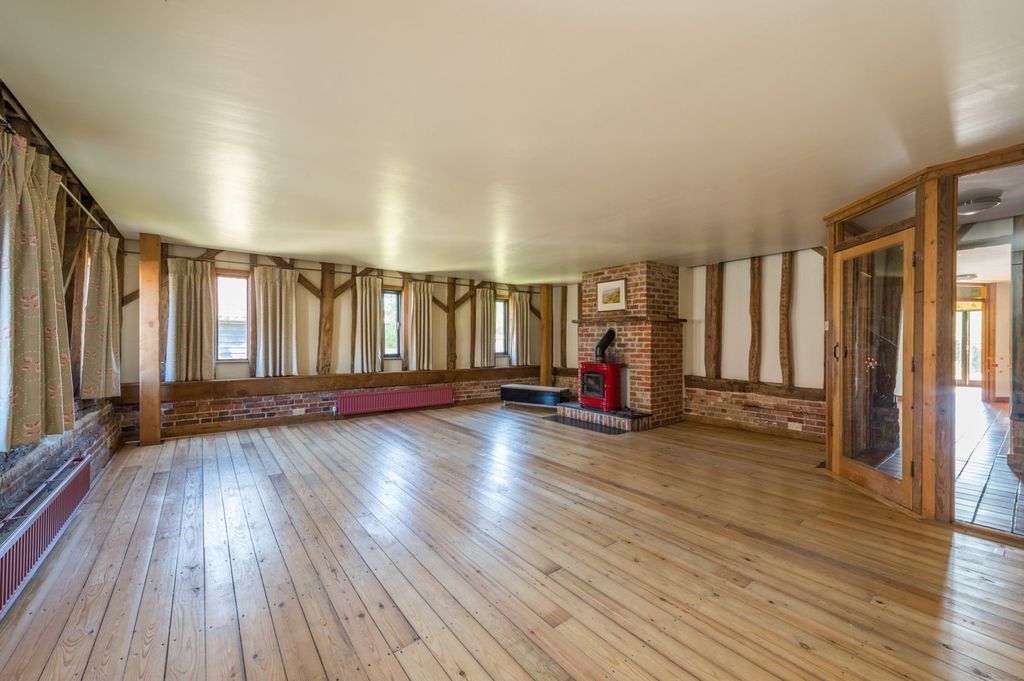 Property photo 3 of 39