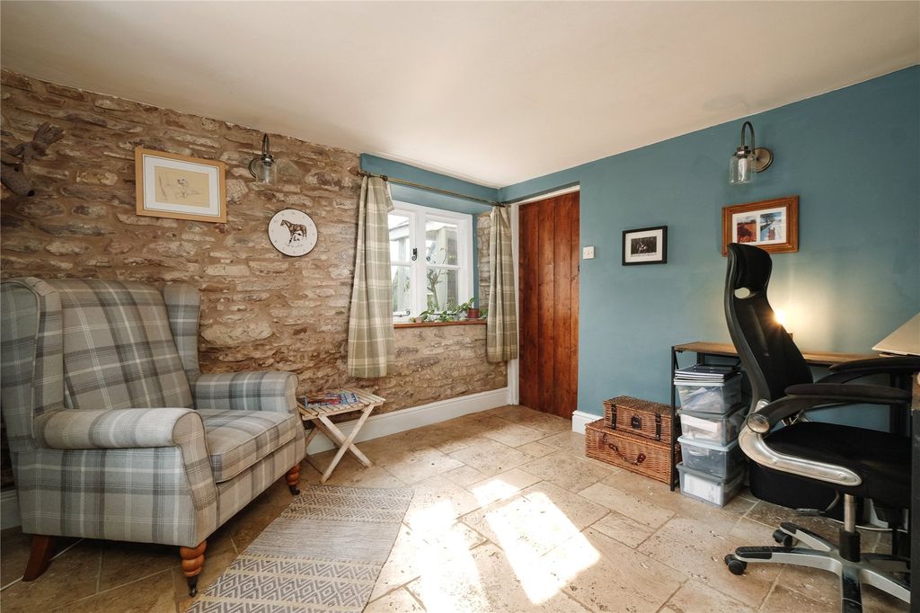 Property photo 3 of 26 Picture No. 20