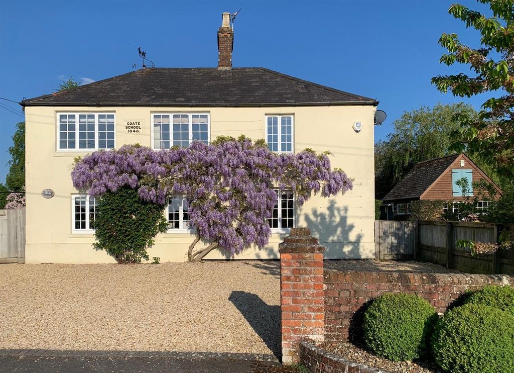 Property photo 3 of 28 Front Elevation In The Summer.Jpg