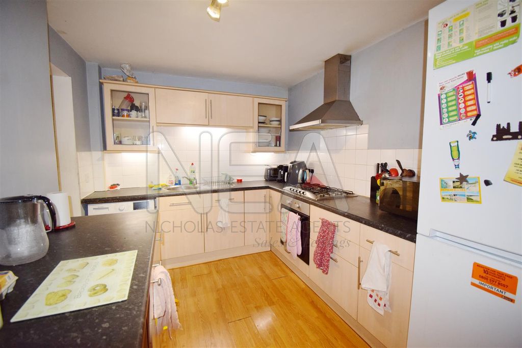 Property photo 2 of 13 Kitchen