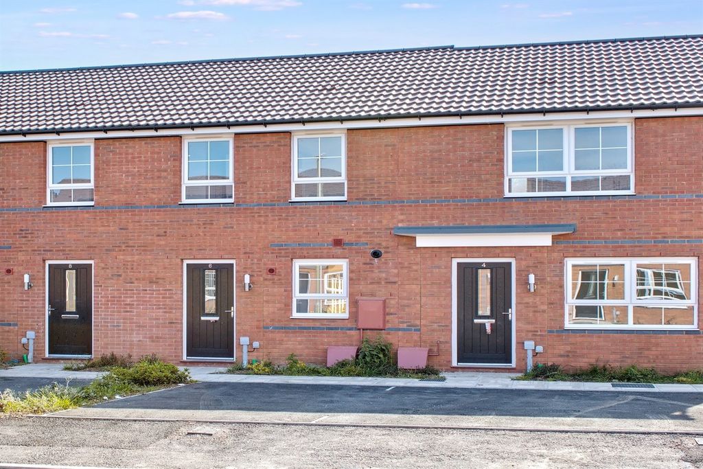 Property photo 1 of 13 (Main)