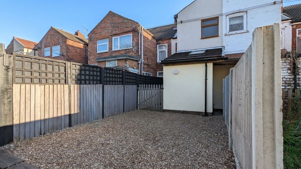 Property photo 2 of 22