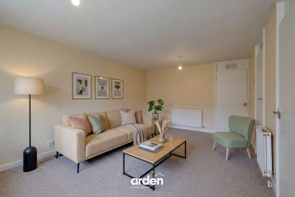 Property photo 2 of 9