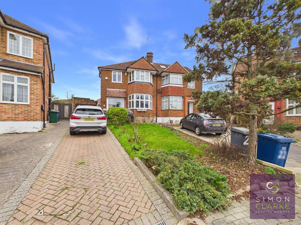 Property photo 1 of 14 Cam05425G0-Pr0102-Still017.Jpg