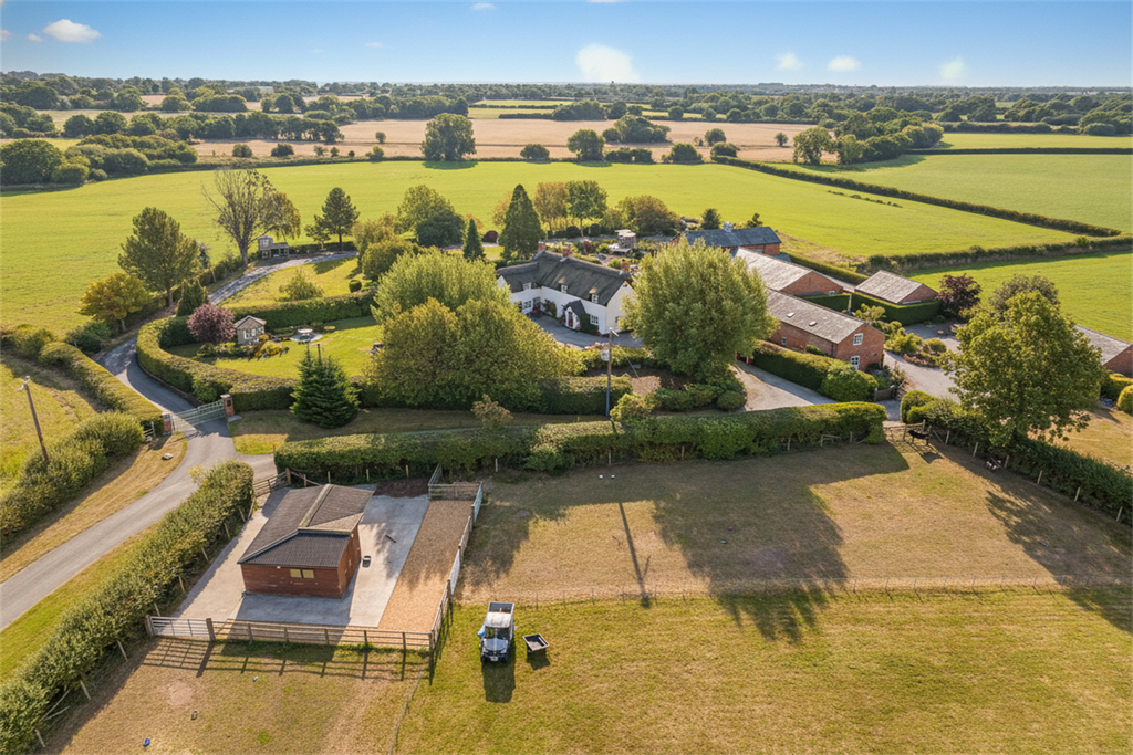 Property photo 1 of 33 (Main)