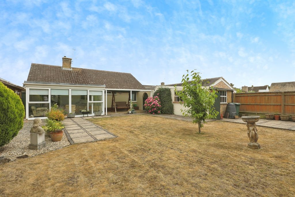 Property photo 3 of 24
