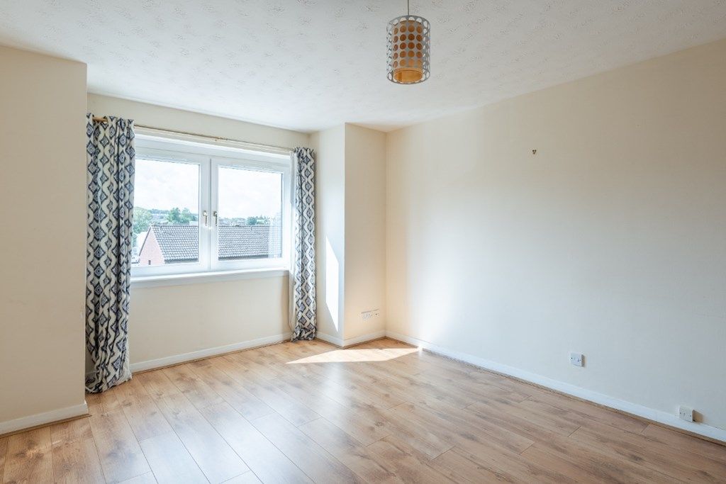 Property photo 2 of 11 Photo 2