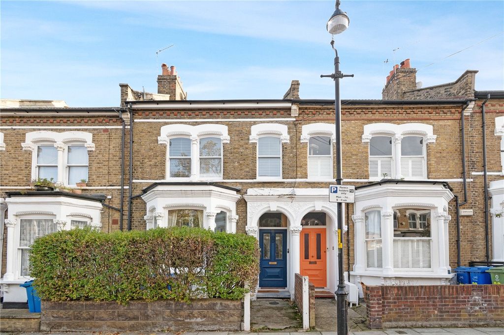 Property photo 3 of 13 External