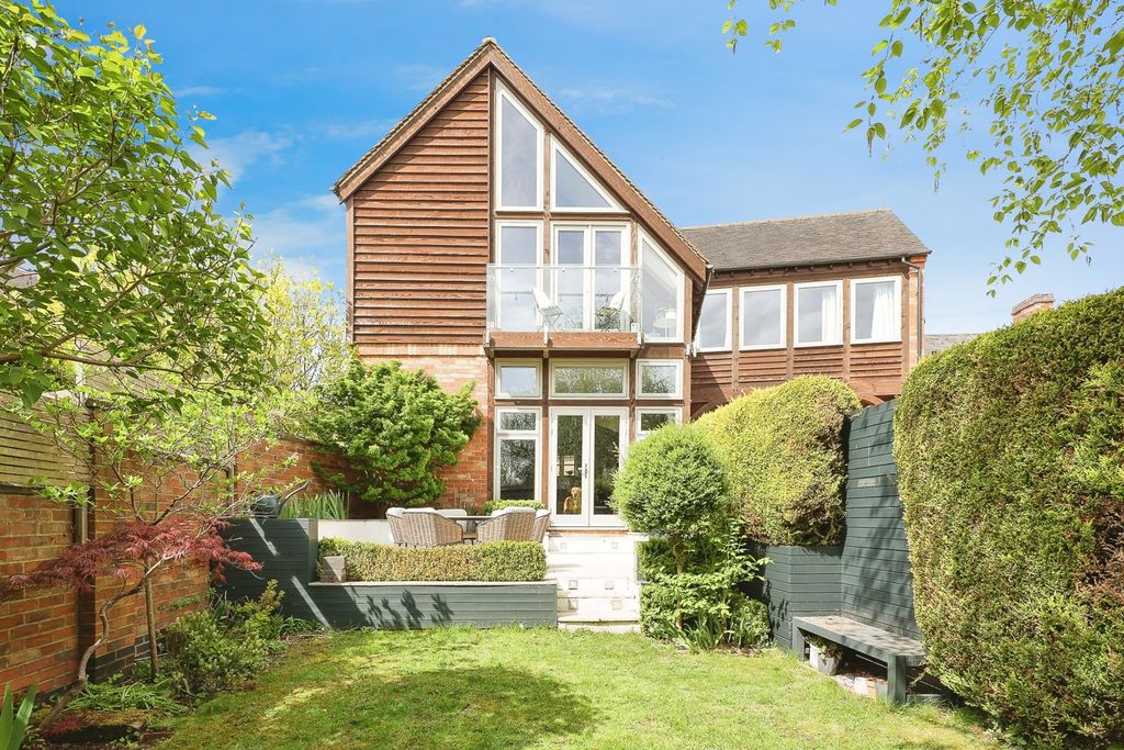 Property photo 2 of 18 Photo