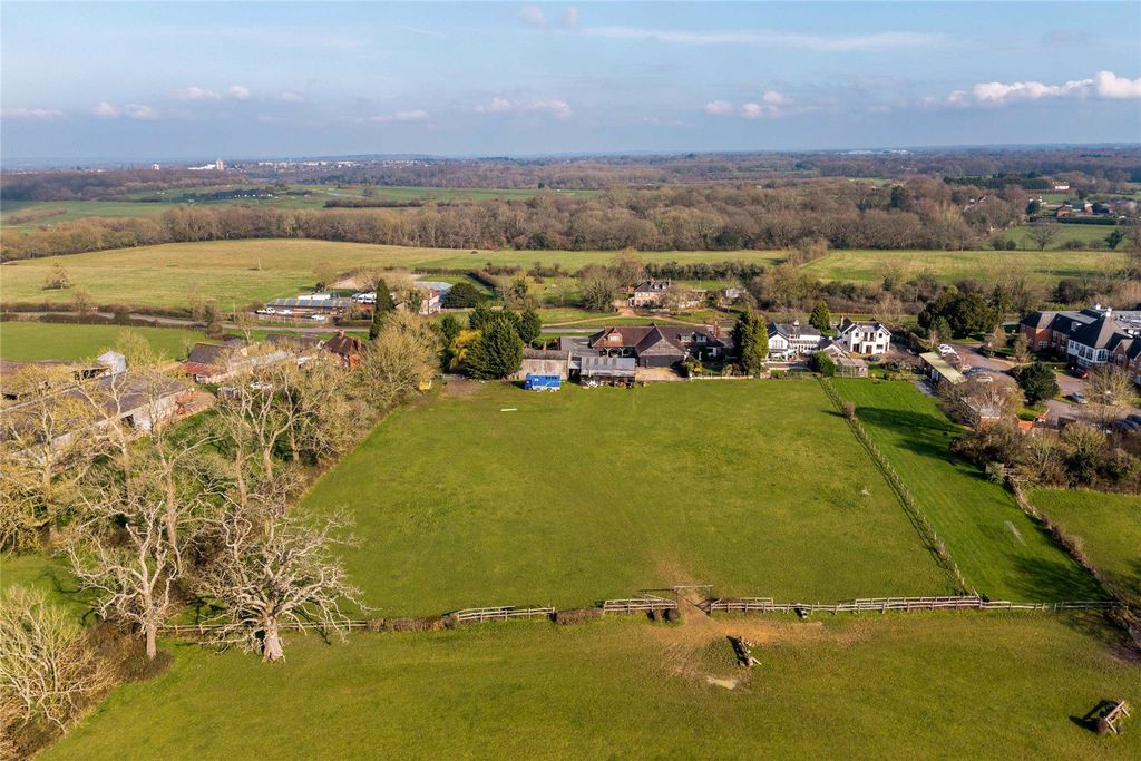Property photo 2 of 26 Allesley Cottage