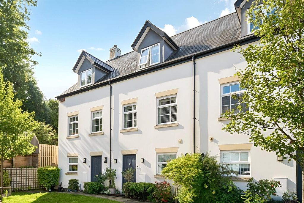 Property photo 1 of 12 Front