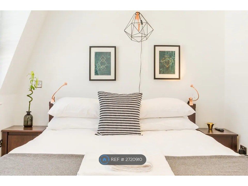 Property photo 3 of 12 Bedroom